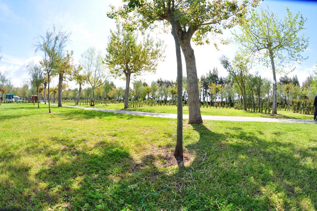 Camping Villaggio Paestum Foce del Sele Esterno foto